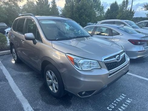 Used 2016 Subaru Forester 2.5i Limited AWD/4WD image 5