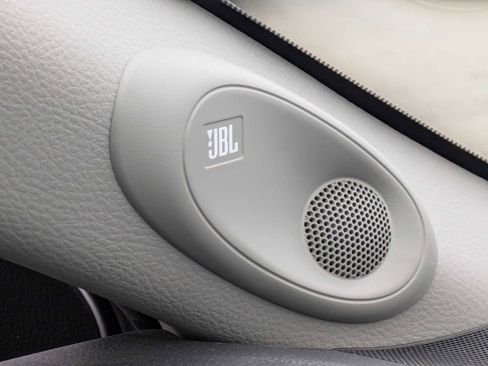 Used 2019 Toyota Camry XSE image 30