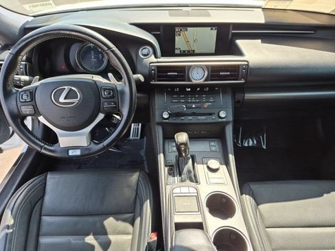 Used 2017 Lexus RC 200t F Sport RWD image 29