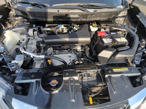 Used 2018 Nissan Rogue SV w/ Premium Package AWD/4WD image 30