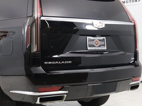 Used 2023 Cadillac Escalade Premium Luxury image 25