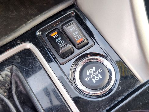 Used 2018 Mitsubishi Eclipse Cross SEL image 16