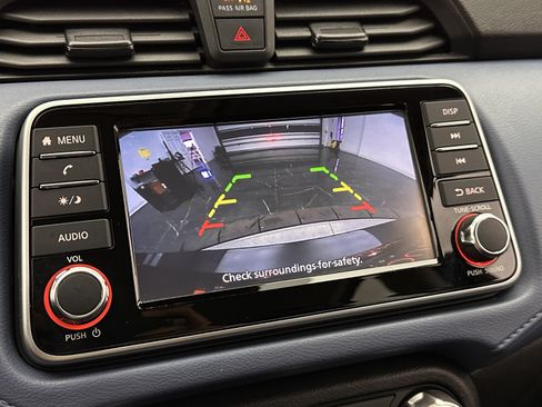 Used 2025 Nissan Versa SV FWD image 23