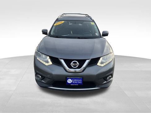 Used 2016 Nissan Rogue SL w/ SL Premium Package image 9
