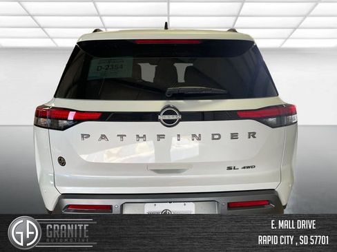 New 2026 Nissan Pathfinder SL AWD/4WD image 4