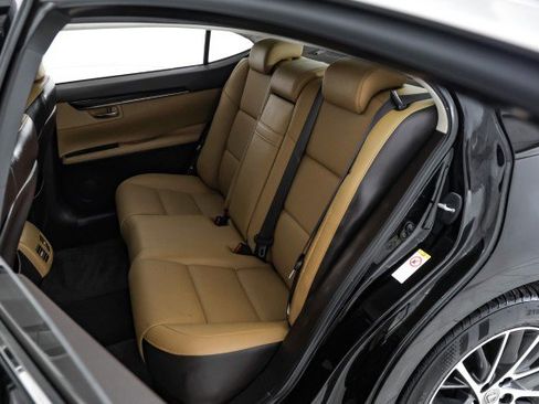 Used 2017 Lexus ES 350 image 39