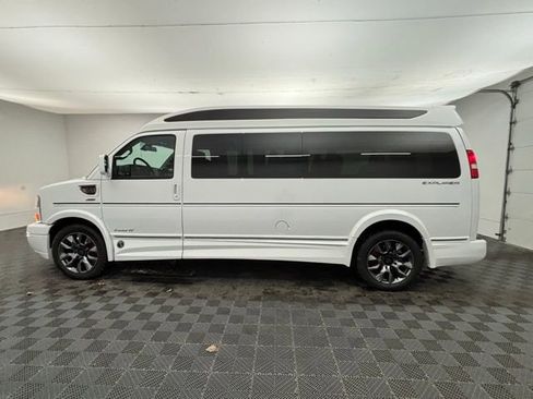 New 2025 GMC Savana 2500 Extended w/ Driver Convenience Package image 11