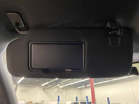 Used 2025 Ford Explorer ST-Line w/ ST-Line Street Pack image 36