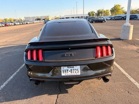Used 2015 Ford Mustang GT RWD image 6