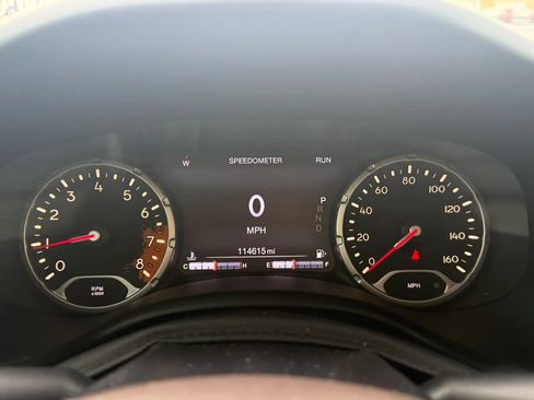 Used 2017 Jeep Renegade Limited FWD image 16