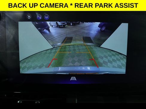 Used 2025 Chevrolet Equinox LT image 8