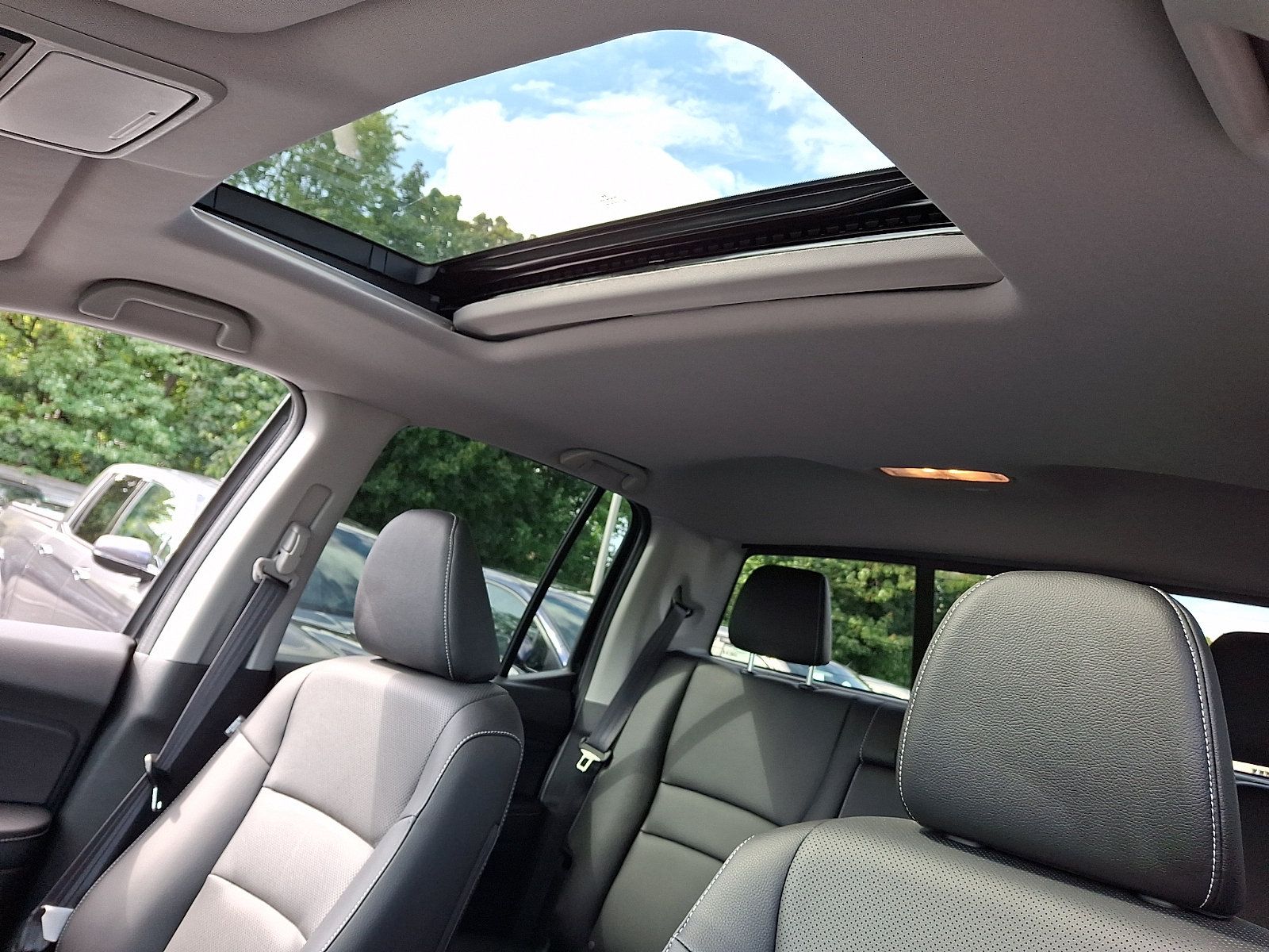 Certified 2025 Honda Ridgeline RTL image 13
