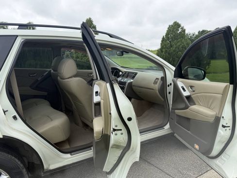Used 2009 Nissan Murano SL w/ Technology Pkg FWD image 14