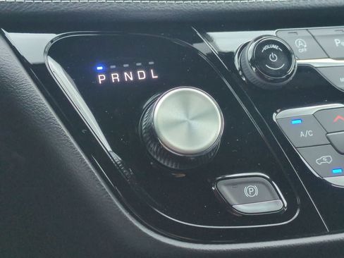 New 2027 Chrysler Pacifica Select FWD image 31