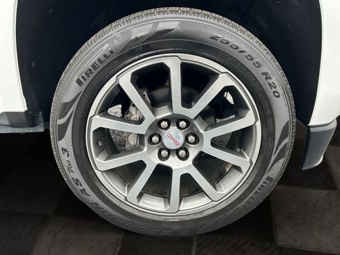 Certified 2018 GMC Canyon Denali AWD/4WD image 10