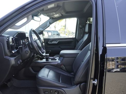 Used 2023 Chevrolet Silverado 1500 LTZ AWD/4WD image 19