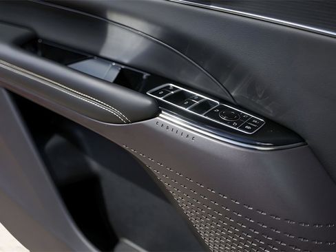 Certified 2024 Cadillac Lyriq Luxury image 19