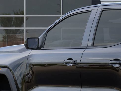 New 2026 GMC Canyon AT4X image 12