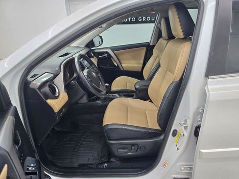 Used 2018 Toyota RAV4 Limited w/ Advanced Technology Package FWD image 9