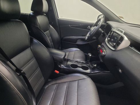 Used 2019 Kia Sorento SX FWD image 21