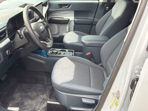 New 2026 Ford Maverick XLT image 10