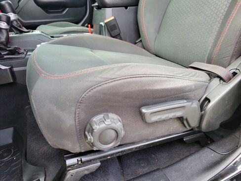 Used 2020 Jeep Gladiator Rubicon image 4