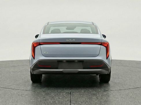 Used 2025 Kia K4 LXS image 7