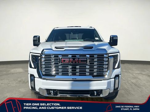 New 2026 GMC Sierra 3500 Denali w/ Denali Reserve Package AWD/4WD image 9