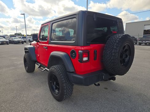 Used 2023 Jeep Wrangler Sport AWD/4WD image 5