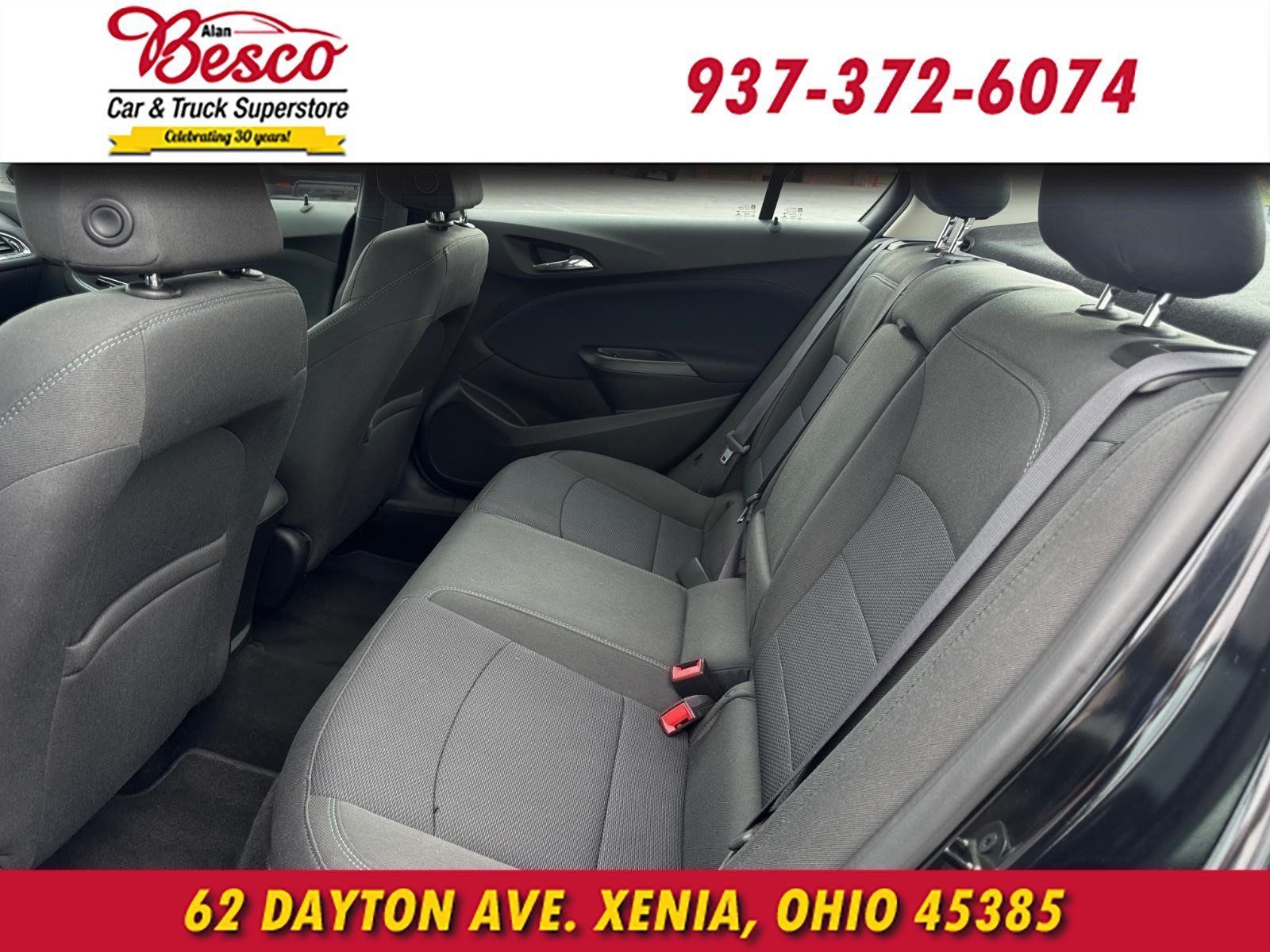 Used 2016 Chevrolet Cruze LT w/ Convenience Package FWD image 9