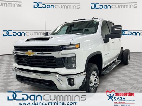 New 2026 Chevrolet Silverado 3500 LT w/ Convenience Package image 1
