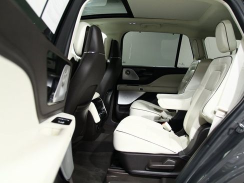 Used 2021 Lincoln Aviator Black Label w/ Dynamic Handling Package image 27