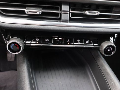 New 2026 Chevrolet Equinox EV LT image 12