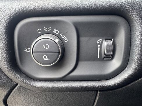 Used 2024 RAM 2500 Big Horn w/ Bed Utility Group image 14