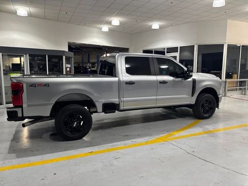 Used 2024 Ford F250 XL w/ STX Appearance Package AWD/4WD image 10