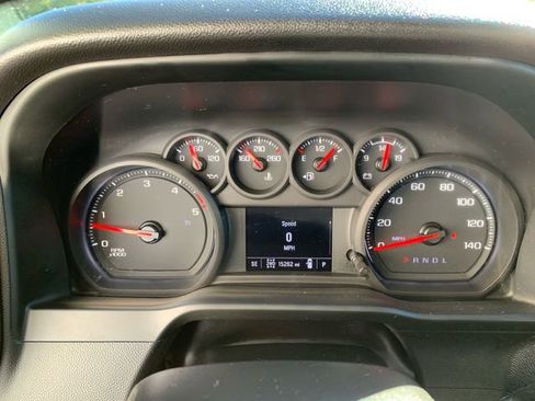 Used 2024 Chevrolet Silverado 2500 Custom w/ Custom Value Package image 21