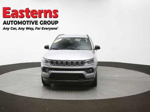 Used 2024 Jeep Compass Latitude AWD/4WD image 49