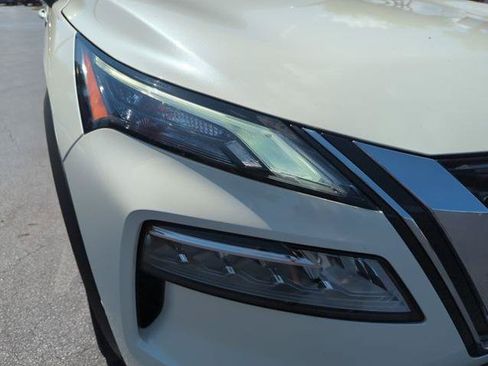 Certified 2023 Nissan Rogue SL w/ SL Premium Package FWD image 17