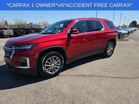 Used 2023 Chevrolet Traverse LT FWD image 9