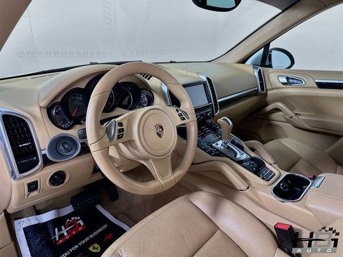 Used 2014 Porsche Cayenne image 10