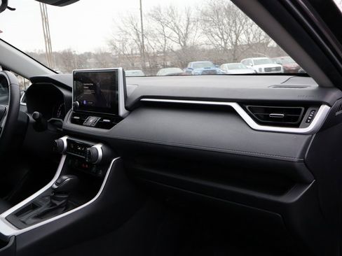 Used 2024 Toyota RAV4 XLE Premium image 9