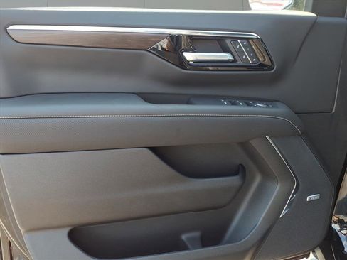 New 2026 Chevrolet Tahoe Premier image 15