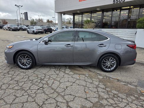 Used 2018 Lexus ES 350 w/ Premier Package image 8