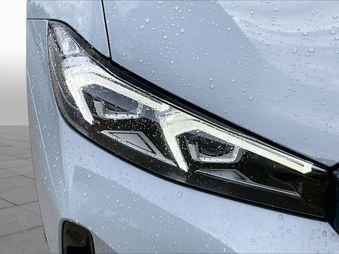 Used 2025 BMW M340i RWD image 28