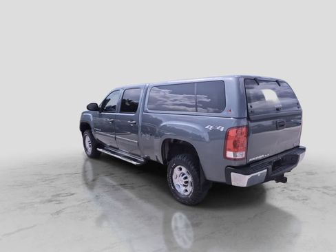 Used 2009 GMC Sierra 2500 SLE w/ Convenience Package AWD/4WD image 6