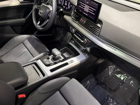 Used 2024 Audi Q5 e Prestige w/ Prestige Package AWD/4WD image 15
