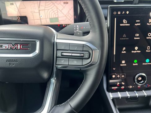Used 2026 GMC Terrain Elevation w/ Technology Package II FWD image 25