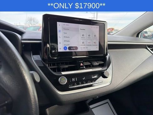 Used 2024 Toyota Corolla LE image 27