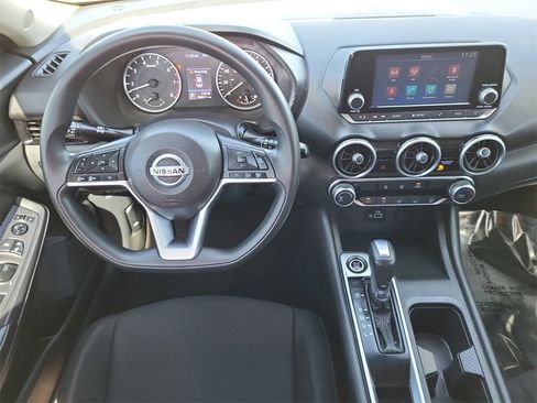 Used 2020 Nissan Sentra S image 9