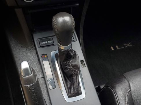 Used 2022 Acura ILX w/ Premium Package FWD image 26